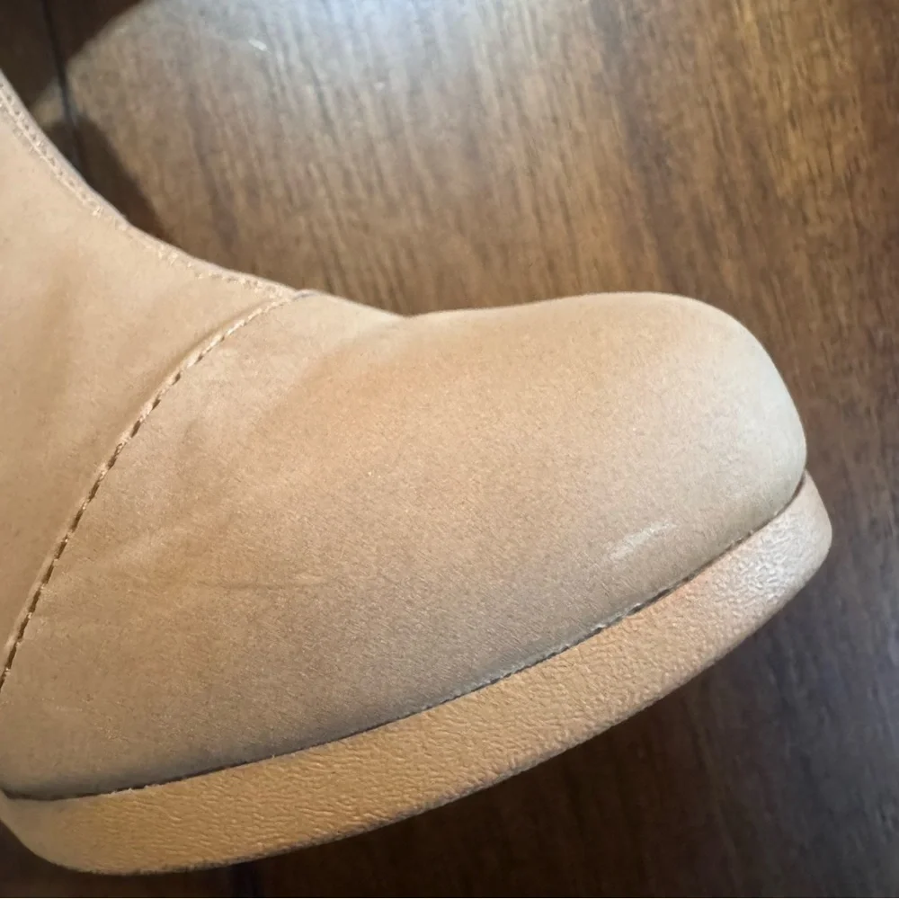 Toms Kelsy Wedge Booties Youth Girls Size 2.5‎ Toffee Synthetic Nubuck